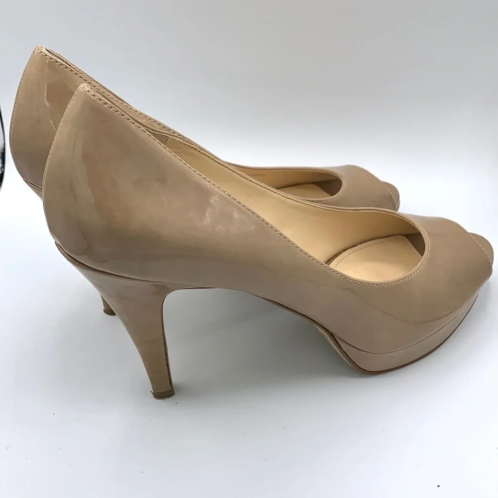 Enzo Angiolini Nude Heels Size 9